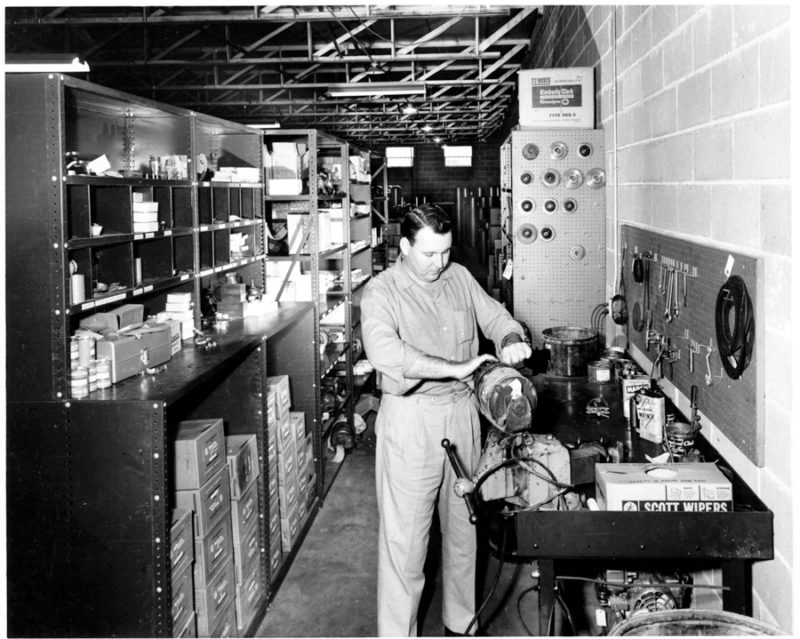 Worker-800×639